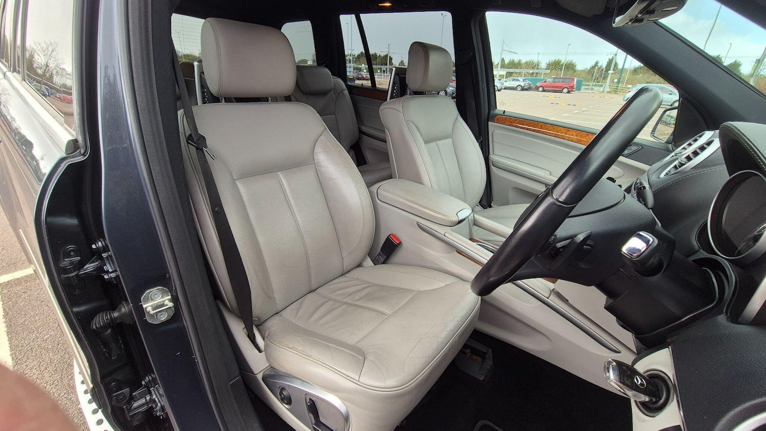 Used Mercedes-Benz GL Class 2010 for sale - 78048014: Photo 13