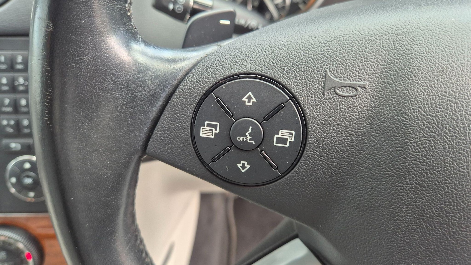 Used Mercedes-Benz GL Class 2010 for sale - 78048014: Photo 19