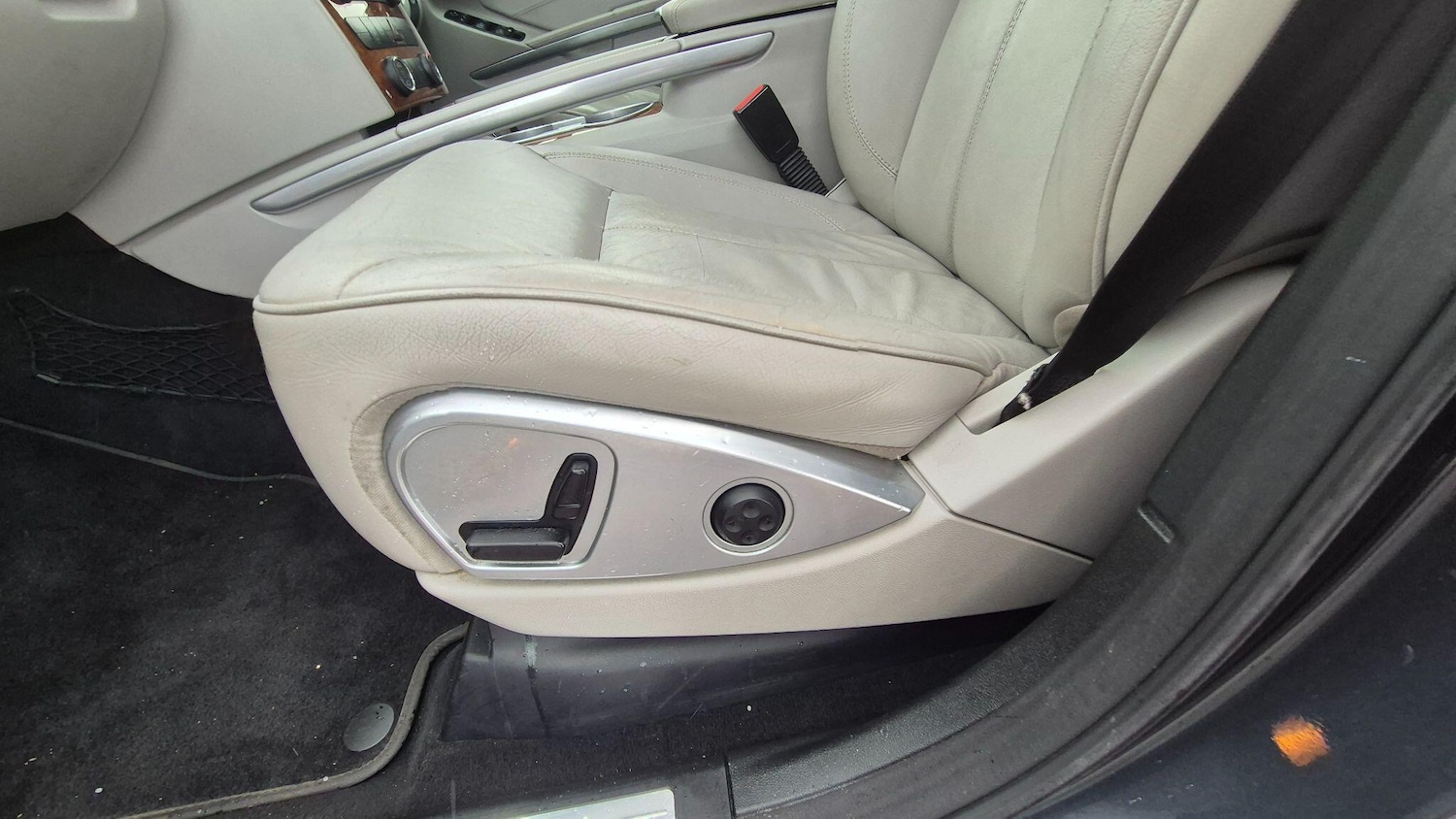 Used Mercedes-Benz GL Class 2010 for sale - 78048014: Photo 24