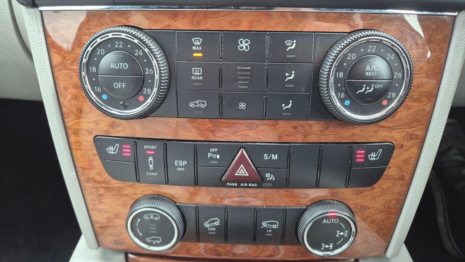 Used Mercedes-Benz GL Class 2010 for sale - 78048014: Photo 36