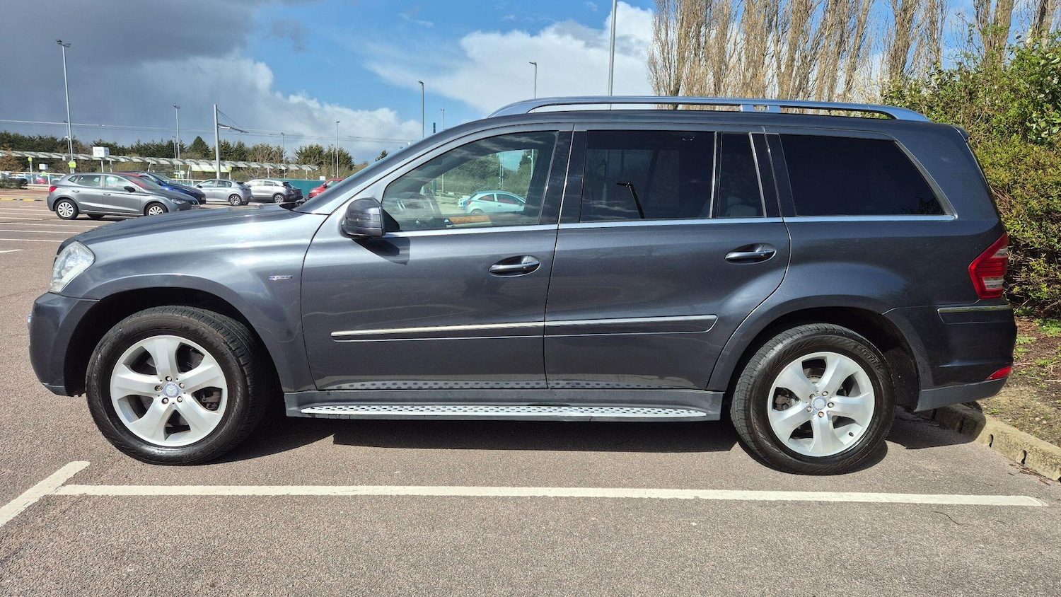 Used Mercedes-Benz GL Class 2010 for sale - 78048014: Photo 5