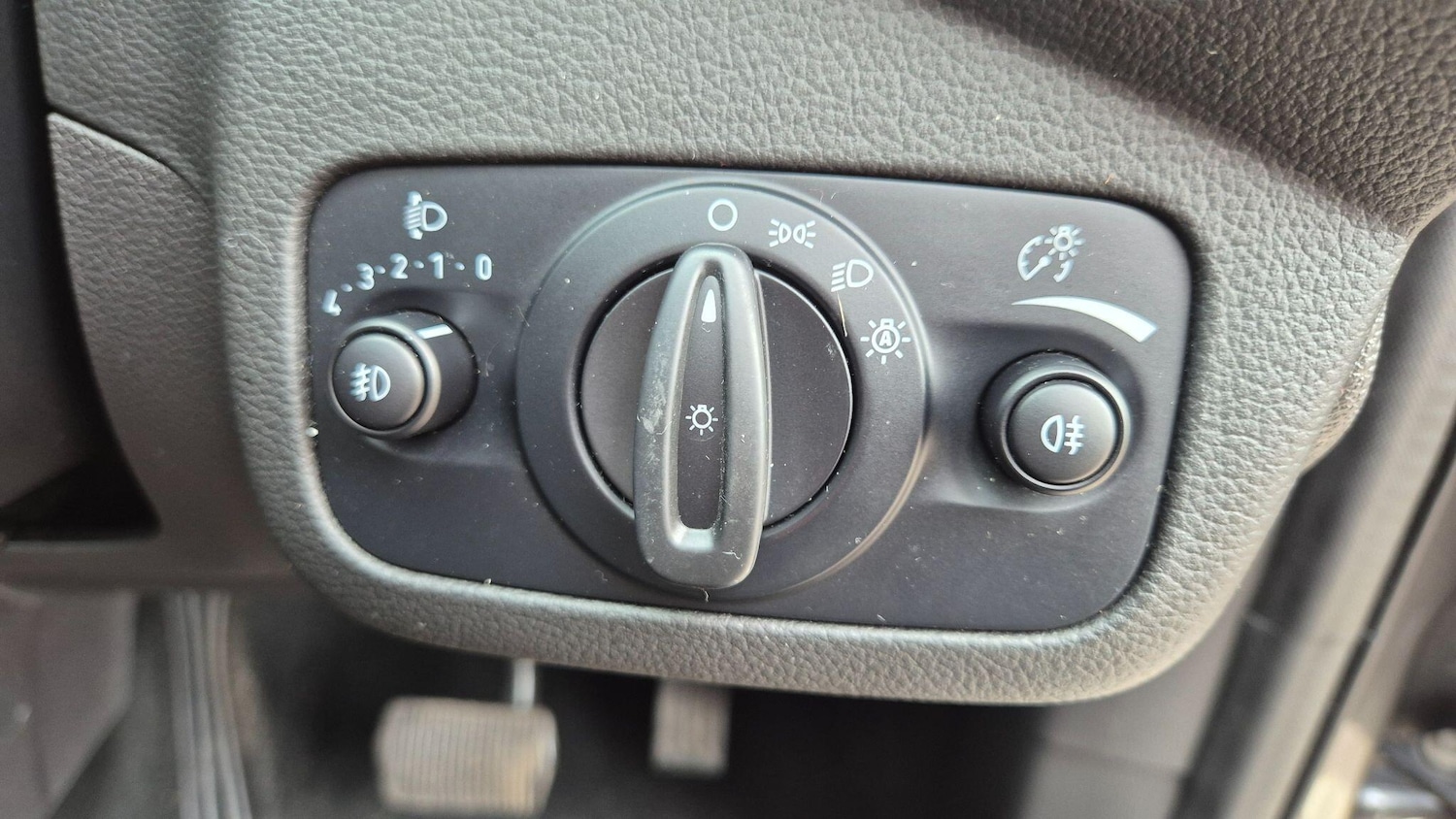 Used Ford Kuga 2017 for sale - 77255602: Photo 18