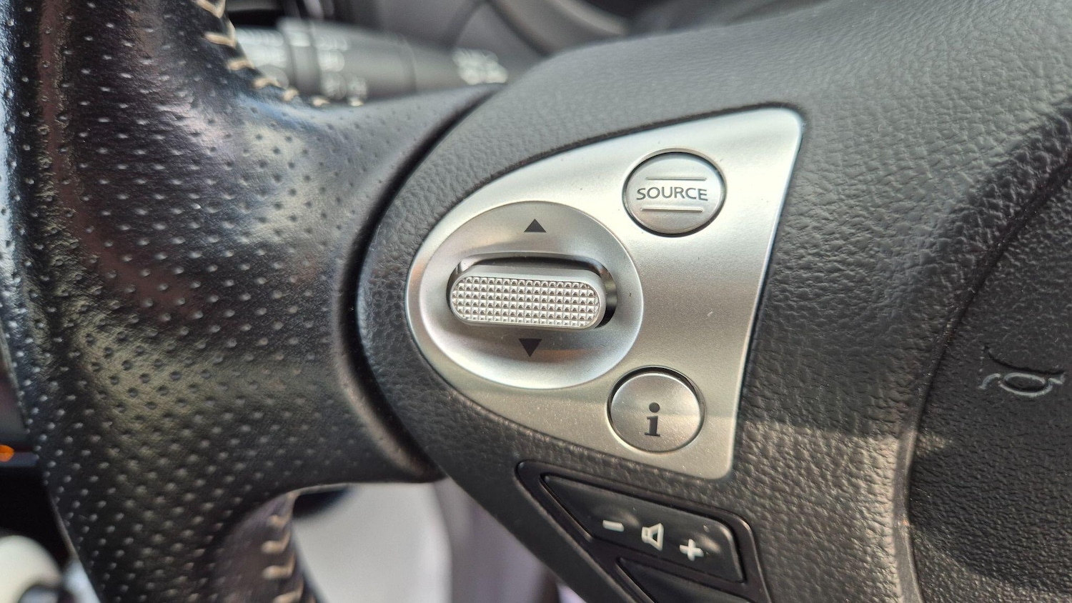 Used Nissan Juke 2017 for sale - 77633880: Photo 15