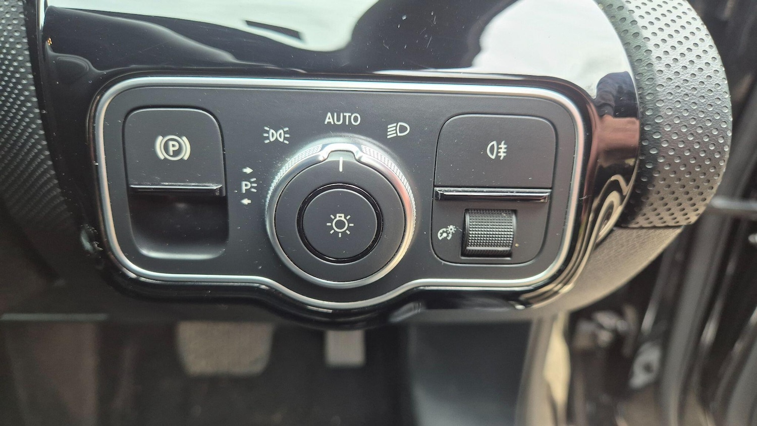 Used Mercedes-Benz A-Class 2018 for sale - 77633733: Photo 10