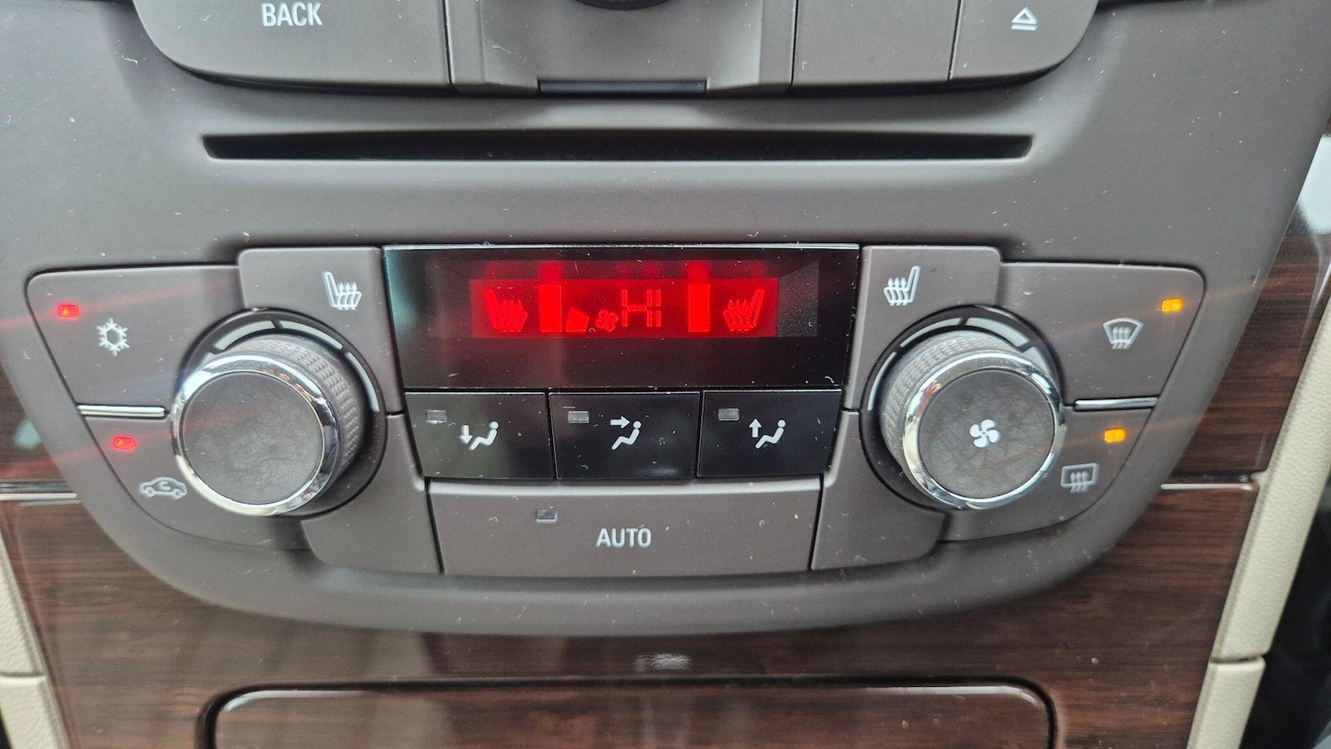 Used Vauxhall Insignia 2013 for sale - 77255591: Photo 21