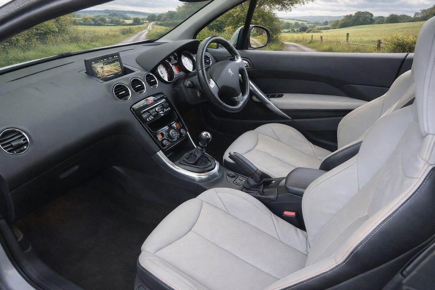 Used Peugeot 308 2014 for sale - 77704959: Photo 2