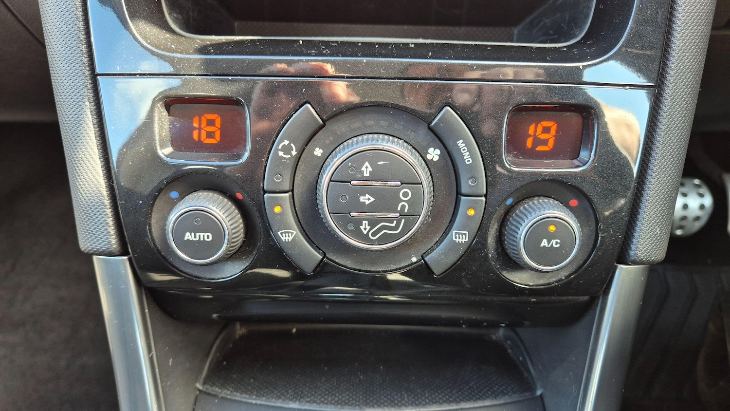 Used Peugeot 308 2013 for sale - 78086198: Photo 20