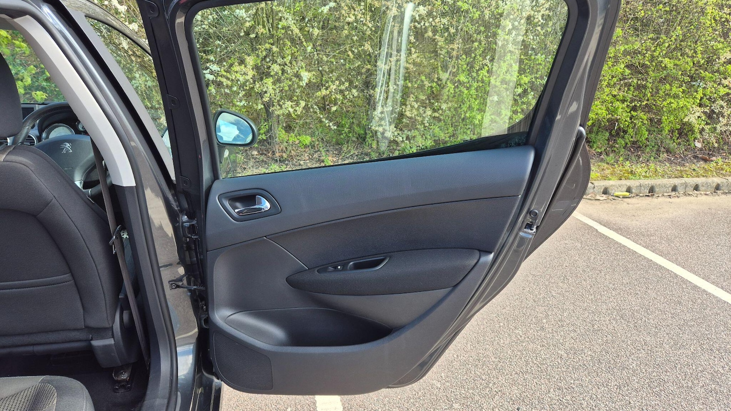 Used Peugeot 308 2013 for sale - 78086198: Photo 24