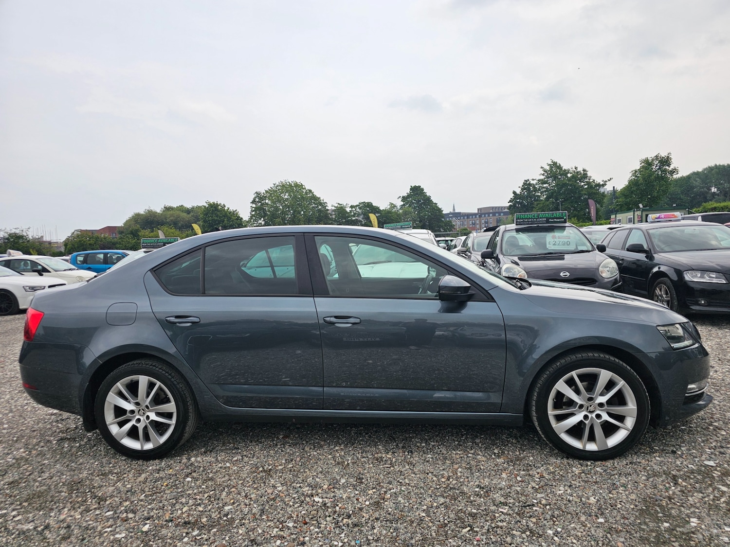 Used Skoda Octavia 2017 for sale - 76822035: Photo 2