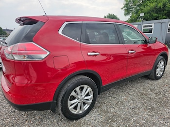 Used Nissan X-Trail 2016 for sale - 76822031: Photo