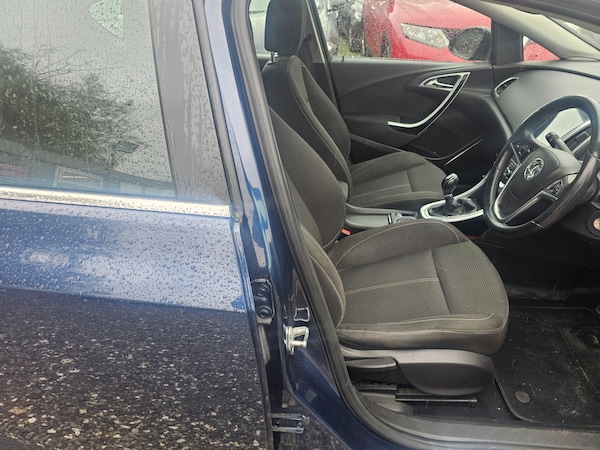 Used Vauxhall Astra 2011 for sale - 76163771: Photo 12