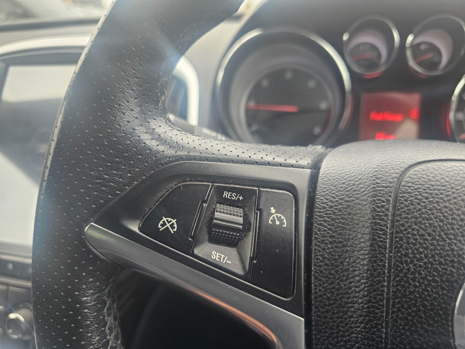 Used Vauxhall Astra 2011 for sale - 76163771: Photo 15