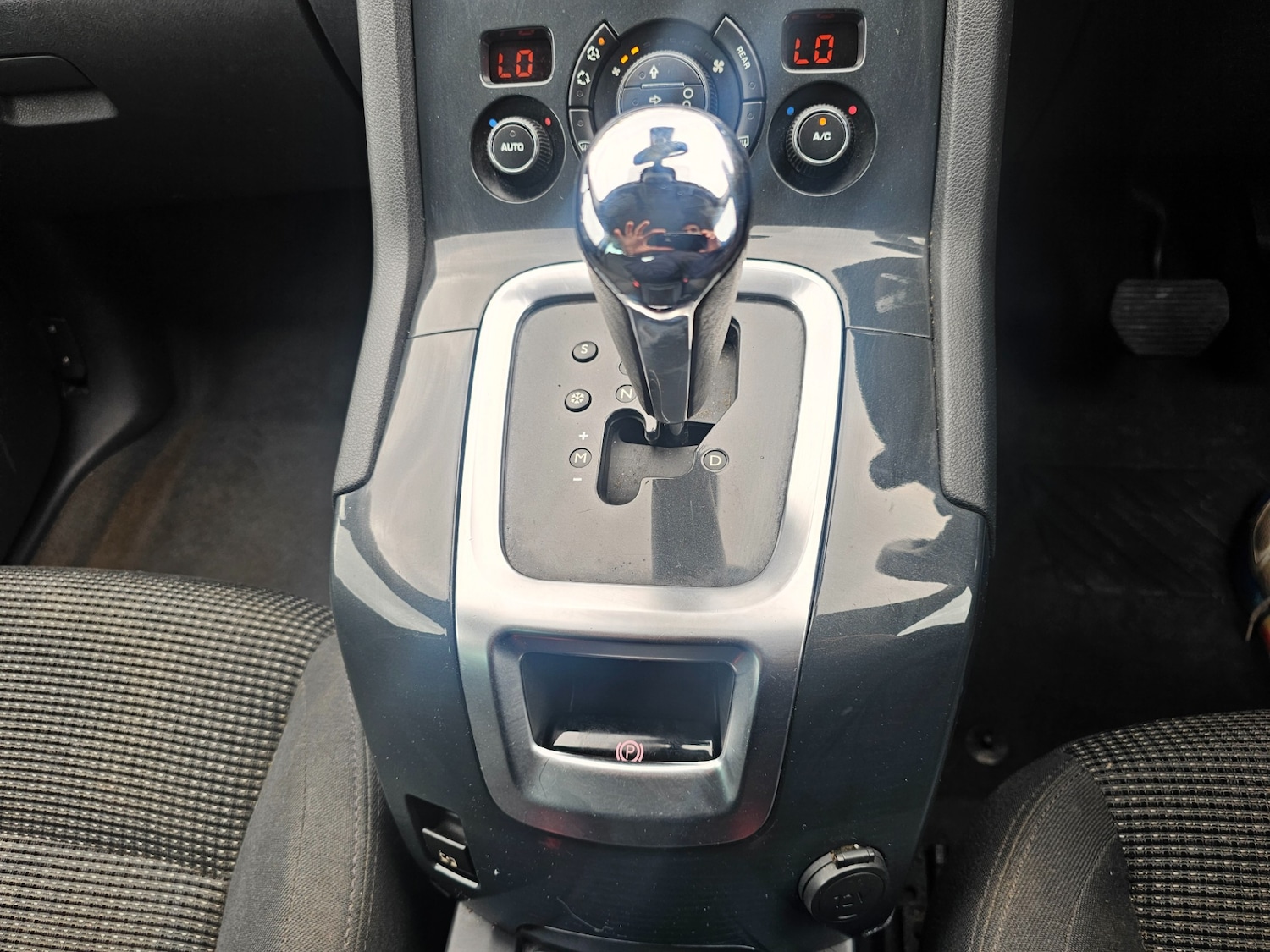 Used Peugeot 5008 2014 for sale - 74440181: Photo 11