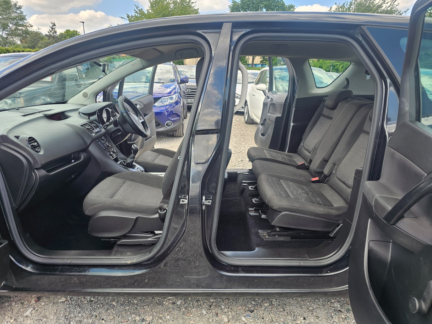 Used Vauxhall Meriva 2015 for sale - 76822041: Photo 12