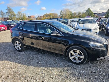 Used Volvo V40 2016 for sale - 78646017: Photo
