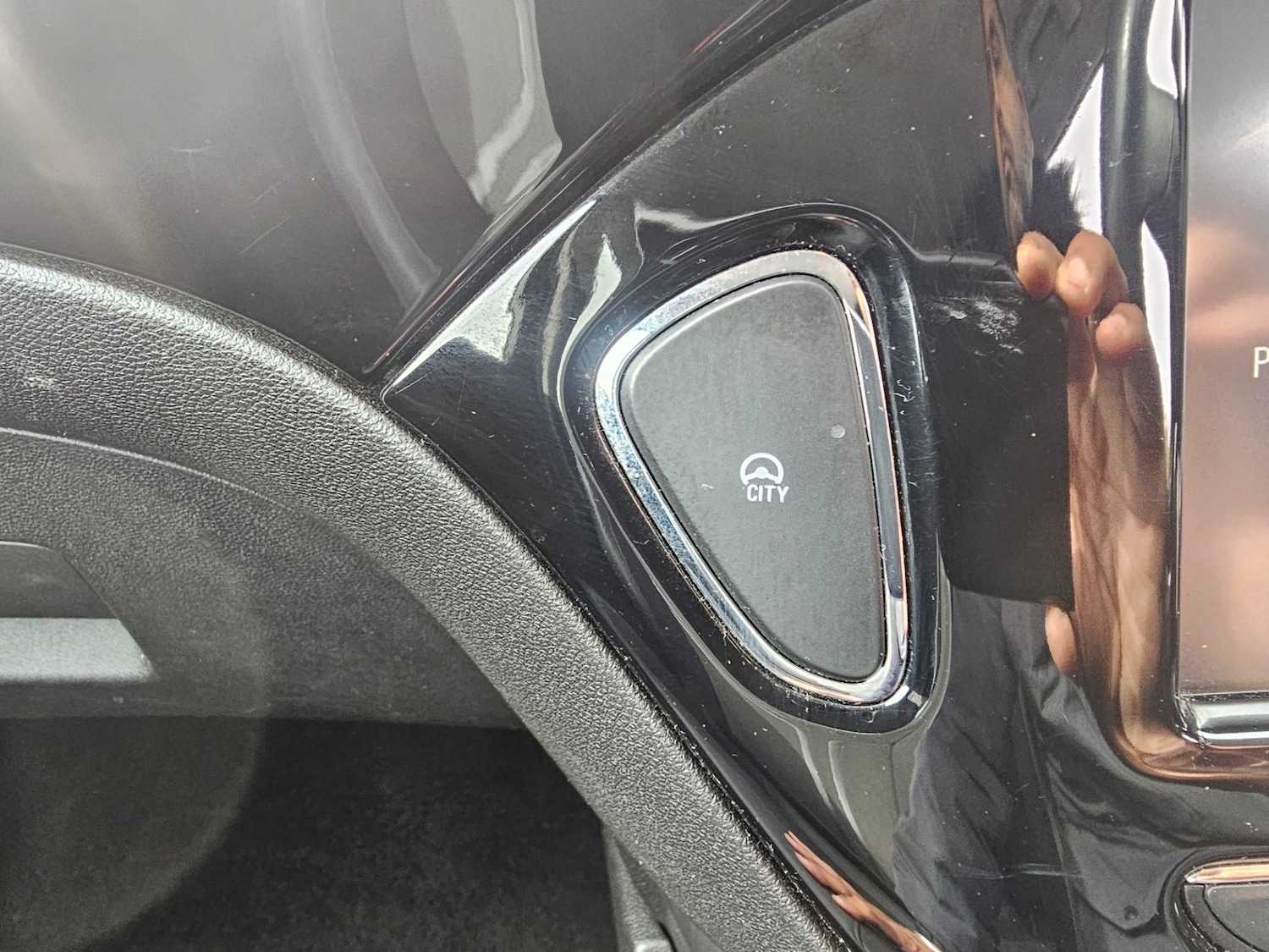 Used Vauxhall ADAM 2017 for sale - 75079388: Photo 24