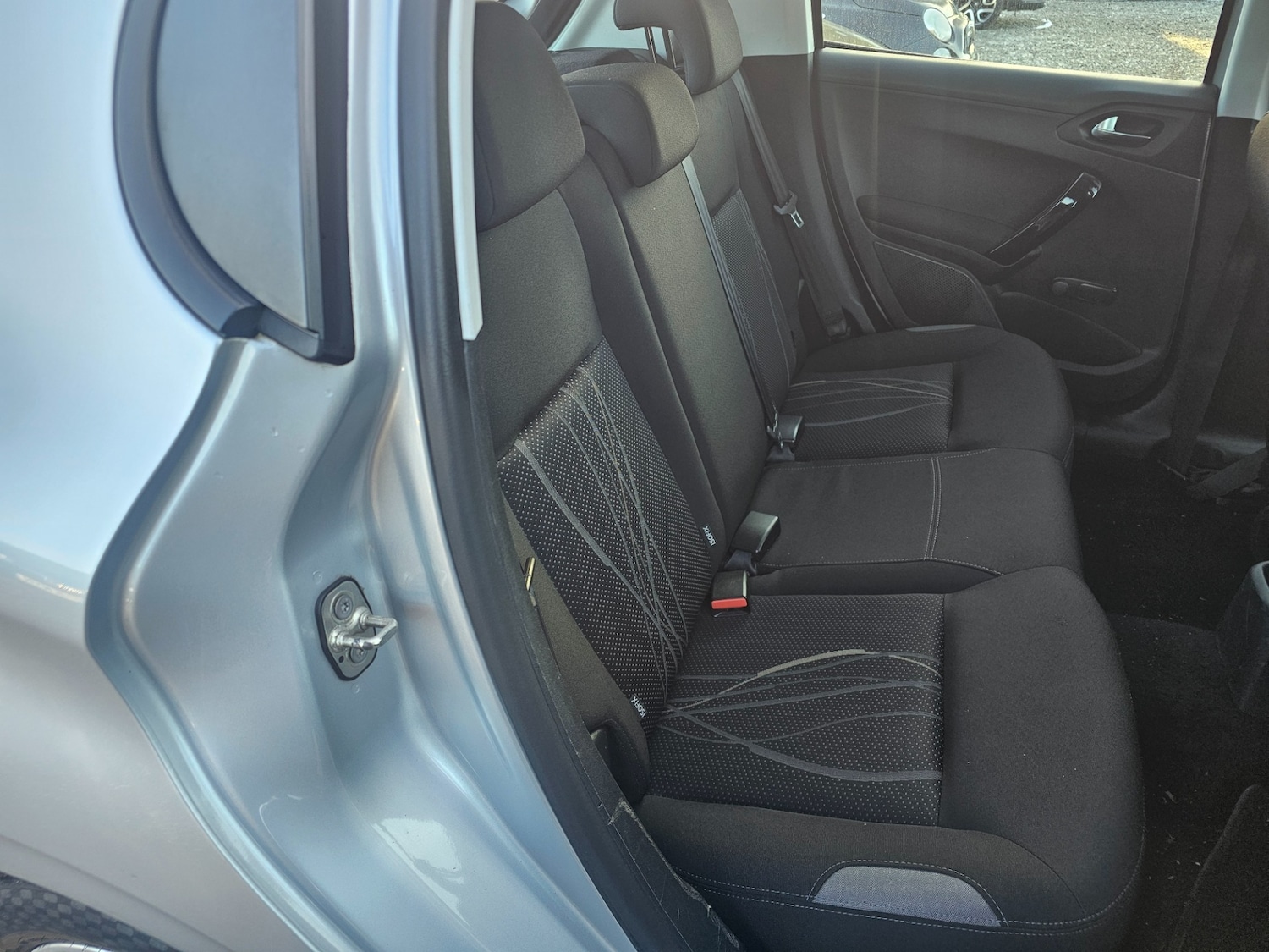 Used Peugeot 208 2014 for sale - 77162119: Photo 10