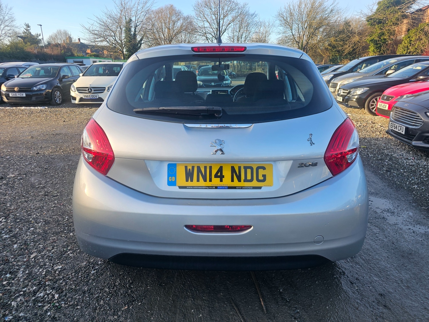 Used Peugeot 208 2014 for sale - 77162119: Photo 6