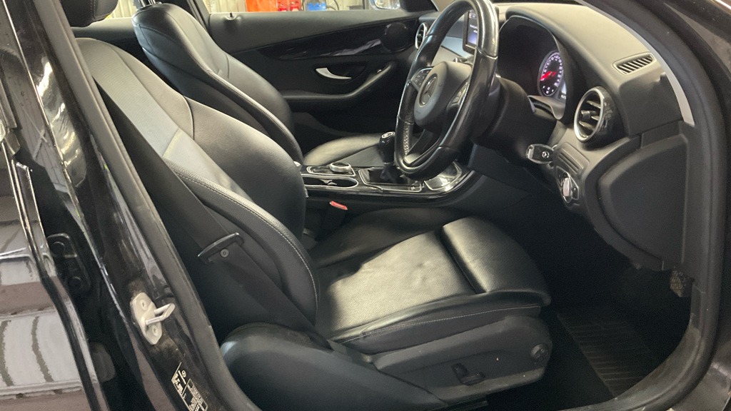 Used Mercedes-Benz C Class 2018 for sale - 76627299: Photo 6