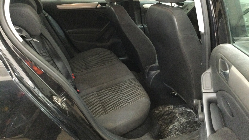 Used Volkswagen Golf 2010 for sale - 75096647: Photo 16