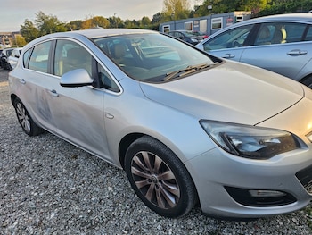 2014 (14) - 1.6 CDTi 16V ecoFLEX Tech Line 5dr