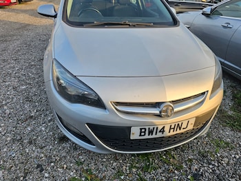 Used Vauxhall Astra 2014 for sale - 76257999: Photo