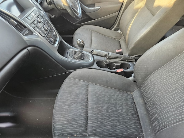 Used Vauxhall Astra 2014 for sale - 76257999: Photo 8