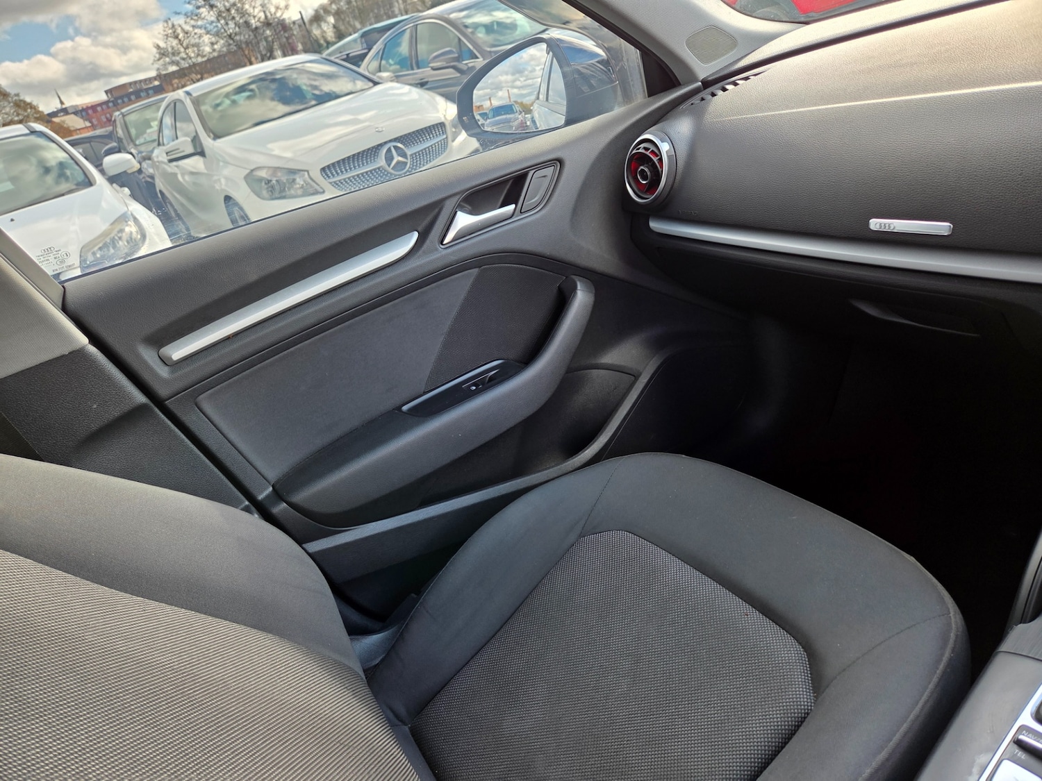 Used Audi A3 2016 for sale - 77822525: Photo 11