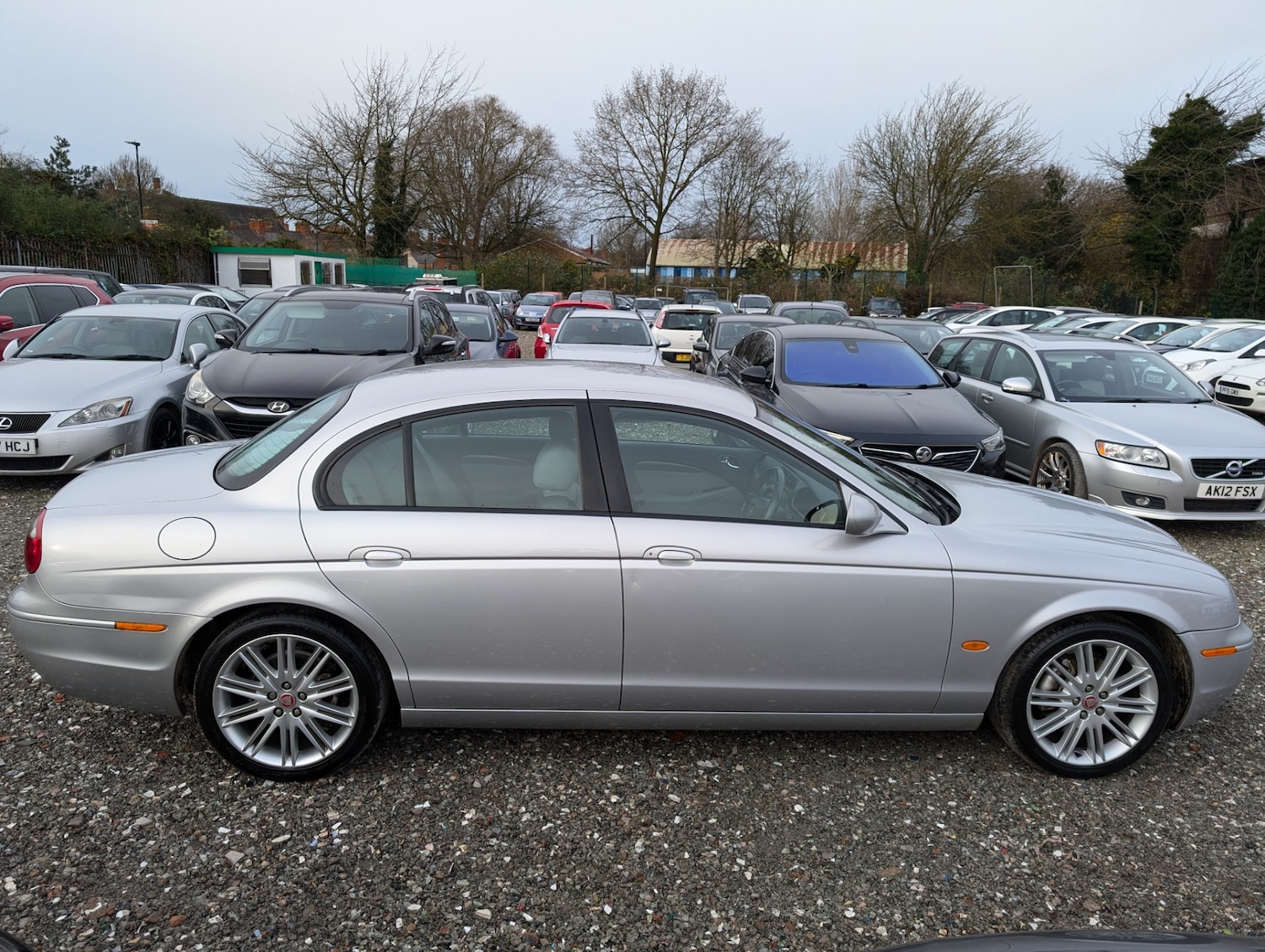 Used Jaguar S-Type 2004 for sale - 76836630: Photo 2