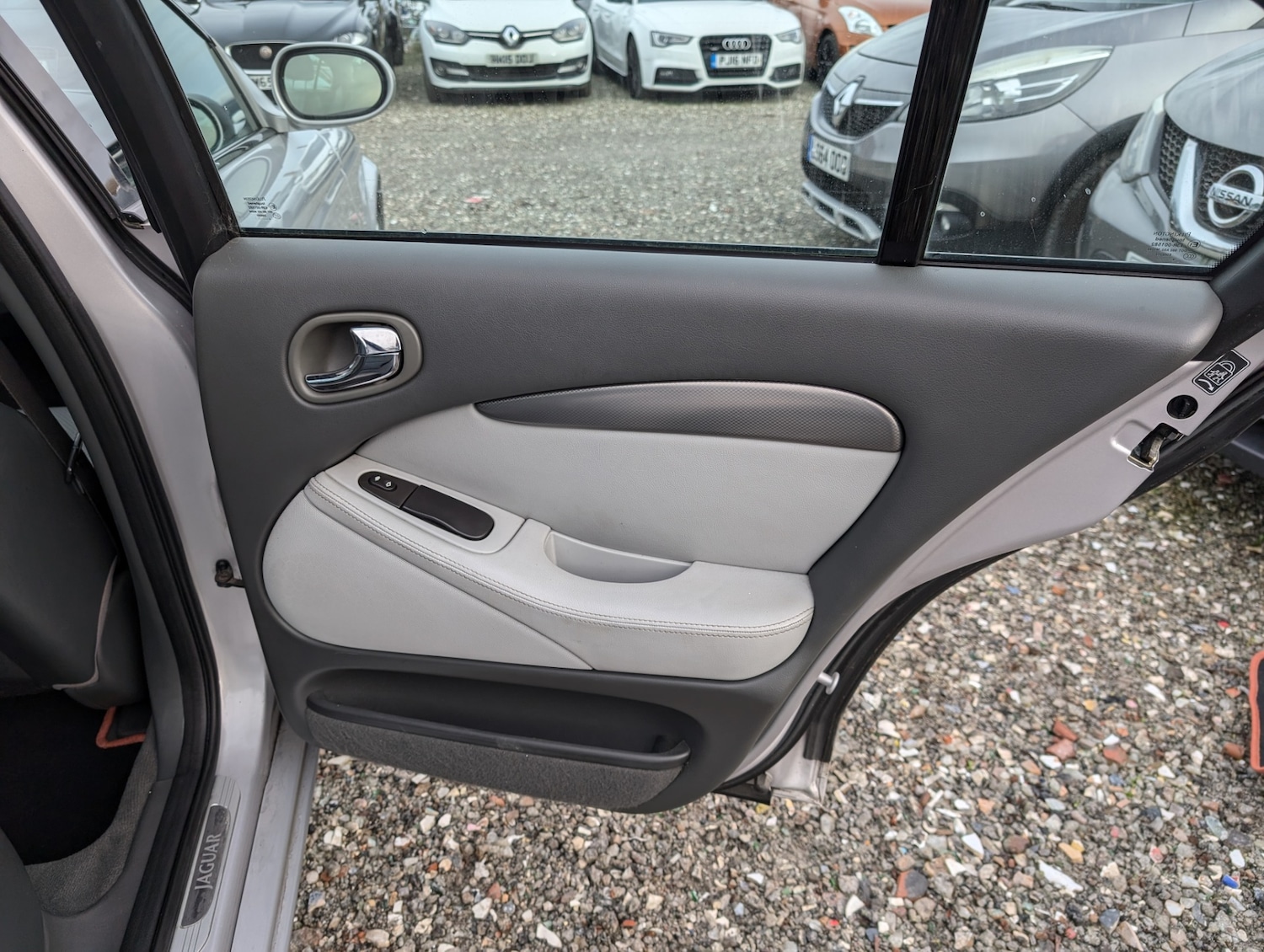 Used Jaguar S-Type 2004 for sale - 76836630: Photo 26