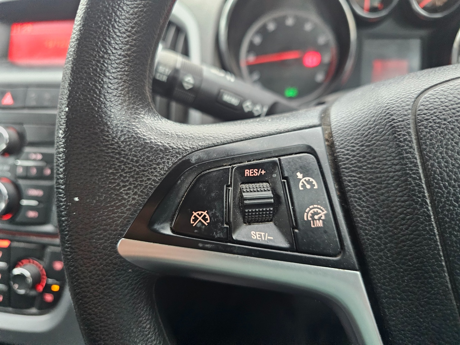 Used Vauxhall Astra 2014 for sale - 76985226: Photo 13