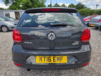 Used Volkswagen Polo 2016 for sale - 79508163: Photo