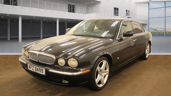 Used Jaguar XJ 2007 for sale - 73598467: Photo 2