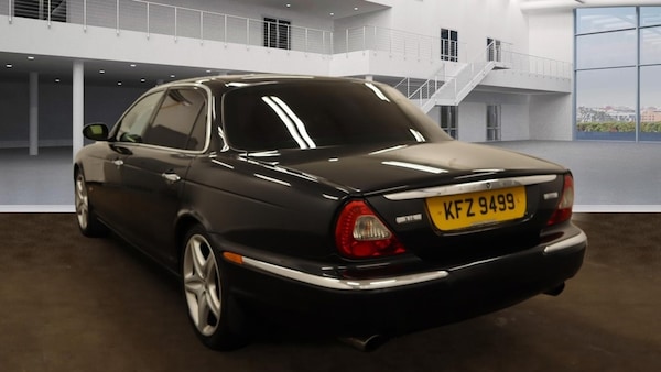 Used Jaguar XJ 2007 for sale - 73598467: Photo 3