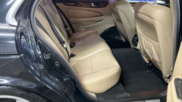 Used Jaguar XJ 2007 for sale - 73598467: Photo 6