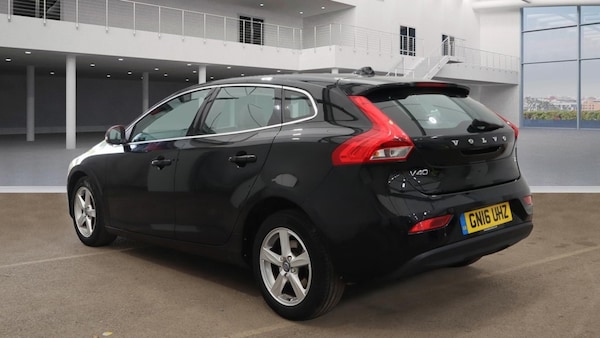 Used Volvo V40 2016 for sale - 74872863: Photo 3