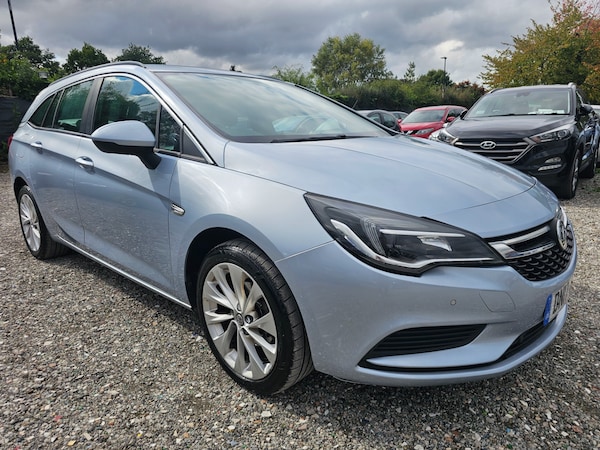 Used Vauxhall Astra 2017 for sale - 74954906: Photo 1