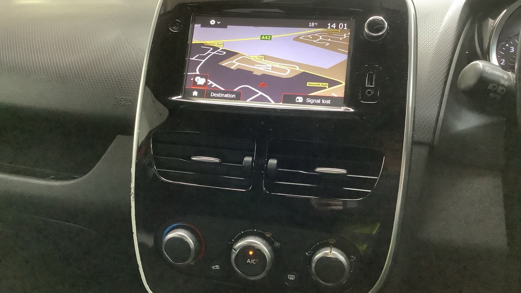 Used Renault Clio 2016 for sale - 76393908: Photo 11