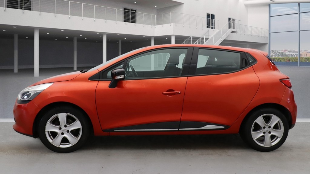 Used Renault Clio 2016 for sale - 76393908: Photo 6