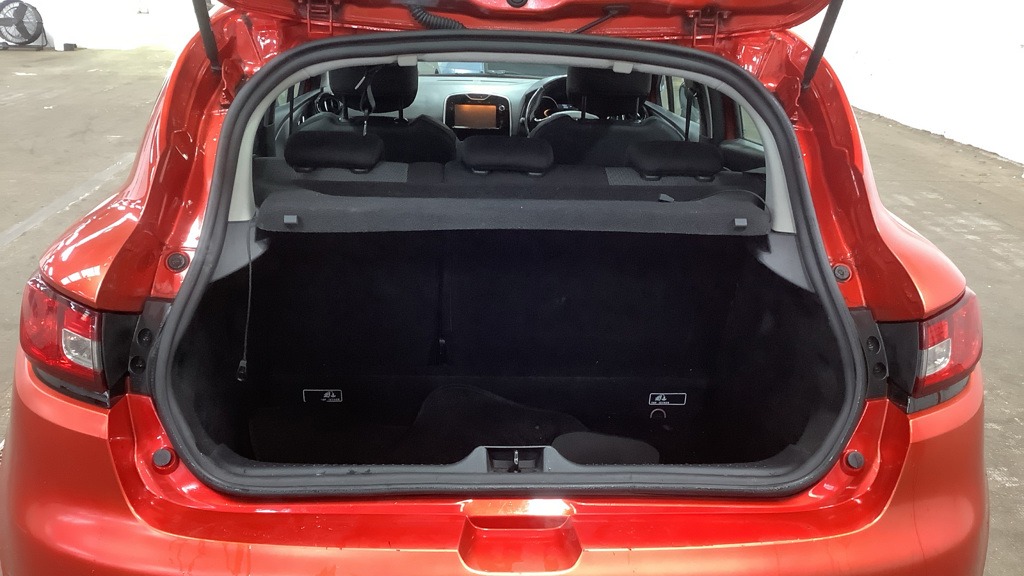 Used Renault Clio 2016 for sale - 76393908: Photo 7