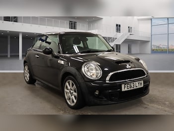 MINI Hatch feature image