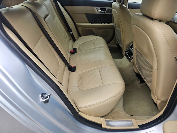 Used Jaguar XF 2012 for sale - 75138124: Photo 10