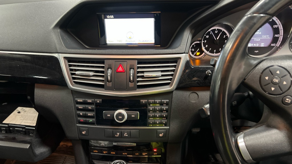 Used Mercedes-Benz E Class 2011 for sale - 77465148: Photo 12