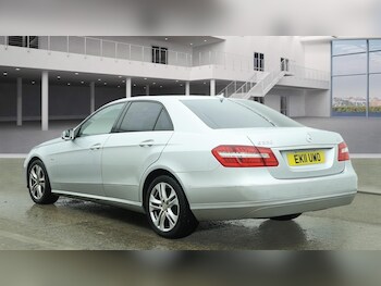 Used Mercedes-Benz E Class 2011 for sale - 77465148: Photo