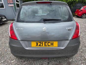 Used Suzuki Swift 2010 for sale - 79508089: Photo