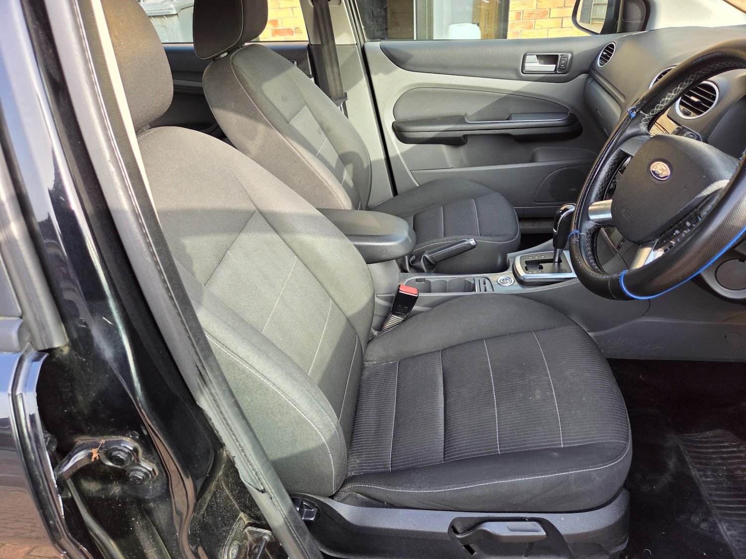 Used Ford Focus 2010 for sale - 77766150: Photo 13