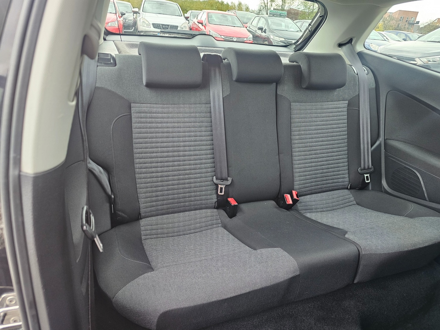 Used Volkswagen Polo 2010 for sale - 76483236: Photo 10