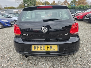 Used Volkswagen Polo 2010 for sale - 76483236: Photo