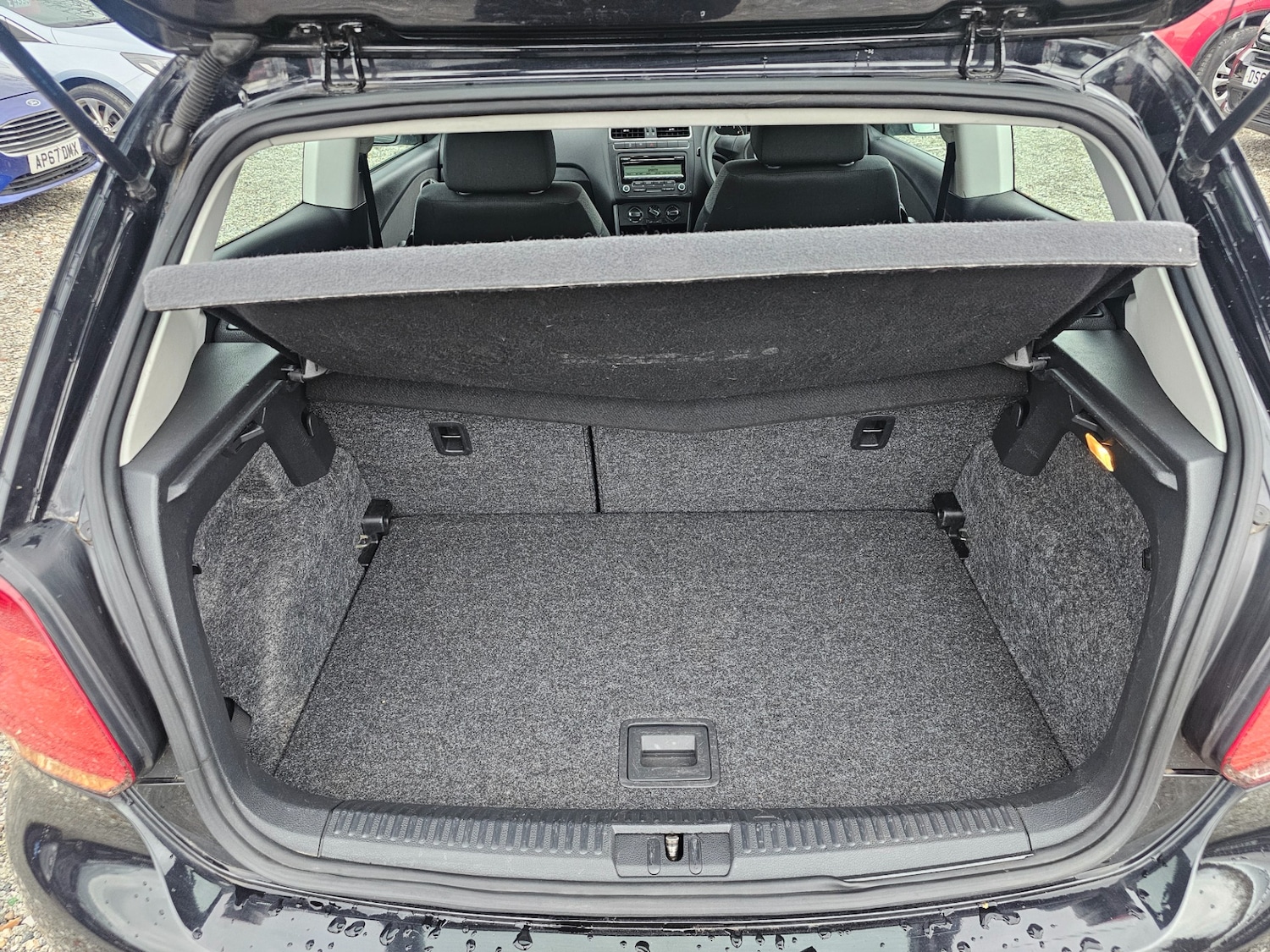 Used Volkswagen Polo 2010 for sale - 76483236: Photo 9