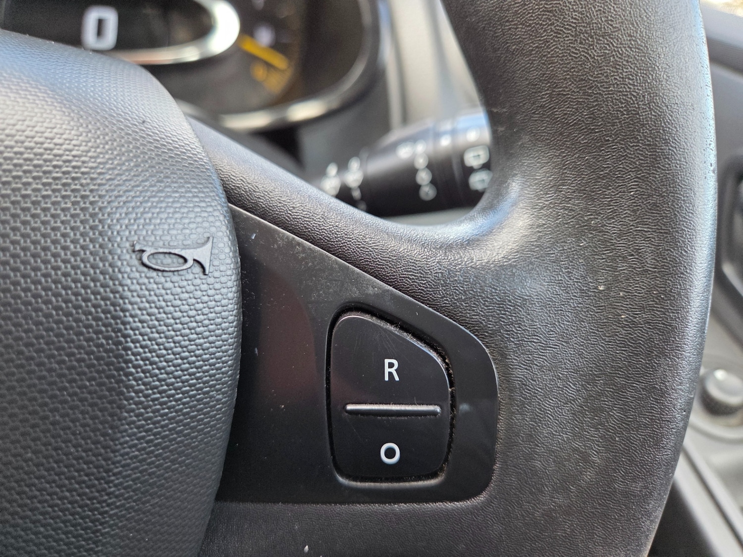 Used Renault Clio 2014 for sale - 76418082: Photo 16